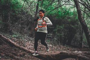 BIB: 3555, 
                            <button type="button" onclick="openModal(4293385)" class="btn btn-primary btn-sm float-right btn-popup" data-toggle="modal" data-target=".modal-high-quality">
                        <i class="fas fa-shopping-cart"></i> Add to Cart
                    </button>
                                            <button type="button" onclick="isThisMe(4293385, true)" class="btn btn-success btn-sm float-right btn-popup btn-isme hidden" data-toggle="tooltip" data-placement="bottom" title="นี่คือรูปของคุณใช่ไหม คลิกที่นี่เพื่อเอาเข้าอัลบั้ม">
                        <i class="fas fa-plus"></i> Add to album
                    </button>
                    <button type="button" onclick="isThisMe(4293385, false)" class="btn btn-warning btn-sm float-right btn-popup btn-isnotme hidden">
                        <i class="fas fa-ban"></i> Remove from album
                    </button>